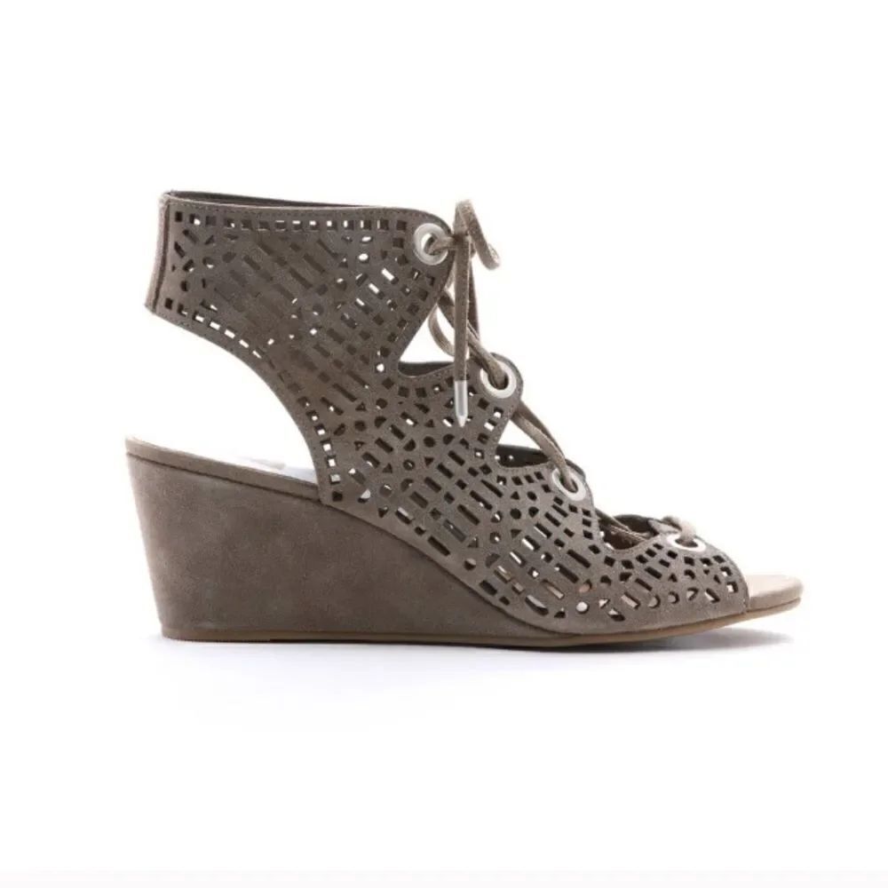 NWOB  Dolce Vita Taupe Laser Cut Wedge San…